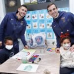 Les joueurs du PSG distribuent des sourires aux enfants de l’hôpital Robert-Debré